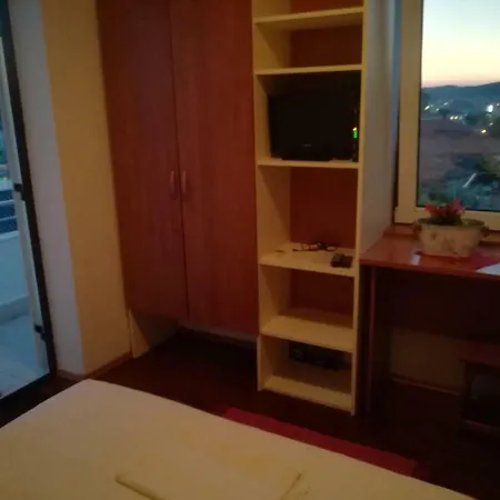 Apartmani Ivic Paka Rab Banjol Exterior photo