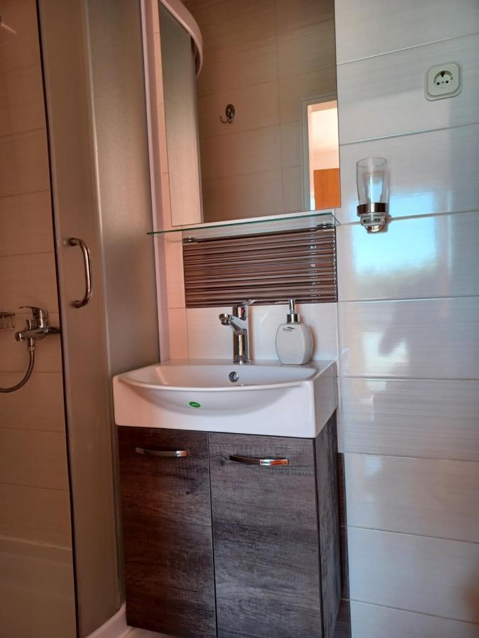 Ivic Paka Rab Apartment