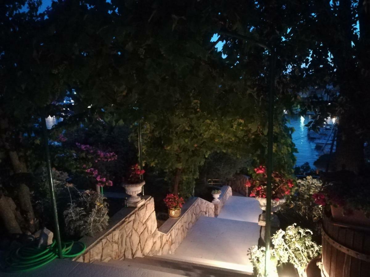Apartment Ivic Paka Rab Banjol